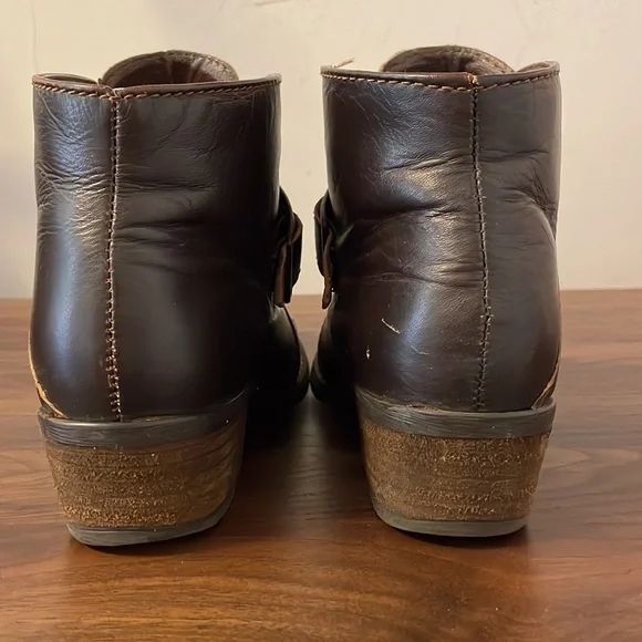 Mas Artisan Moki Brown Leather Ankle Booties - Picture 5 of 10